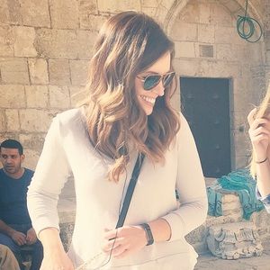 Meet your Posher, Kelly